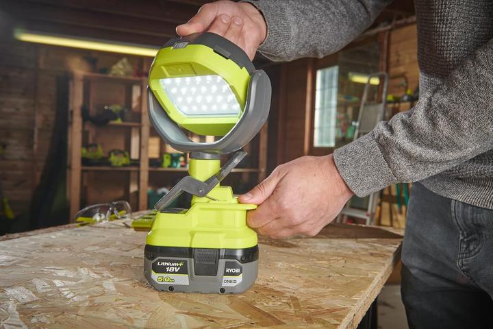 Produktbild Ryobi Klemmleuchte (1000 lm)