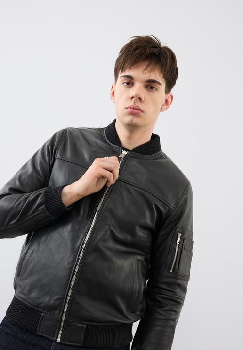 Actual product image Bolongaro Trevor Ma1 Max Bomber (S)