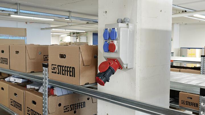 Actual product image Steffen Industrial adapter (CEE 16/5)