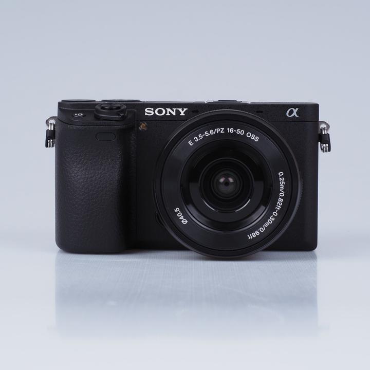 Produktbild Sony Alpha a6300 Kit (16 - 50 mm, 24 Mpx, APS-C / DX)