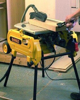 Produktbild DeWalt Tisch Kapp und Gehrungssäge