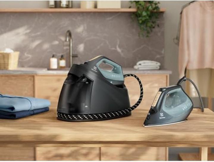 Actual product image Electrolux Iron E8ST2-8OG (2400 W, 110 g/min)