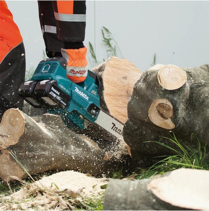 Actual product image Makita DUC306Z (Battery chain saw)