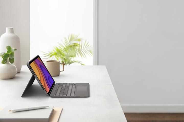 Immagine prodotto Logitech Folio Touch (CH, iPad Air 2020 (4. Gen), iPad Air 2022 (5a generazione))