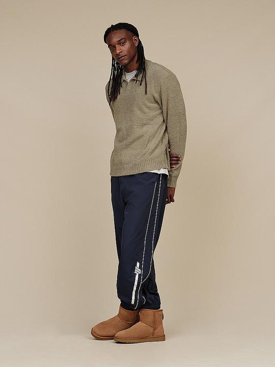 Actual product image Ugg Classic mini (46)