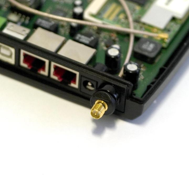 Produktbild Varia Clip Pigtail RP-SMA-Buchse zu U.FL für FRITZ!Box und Speedport