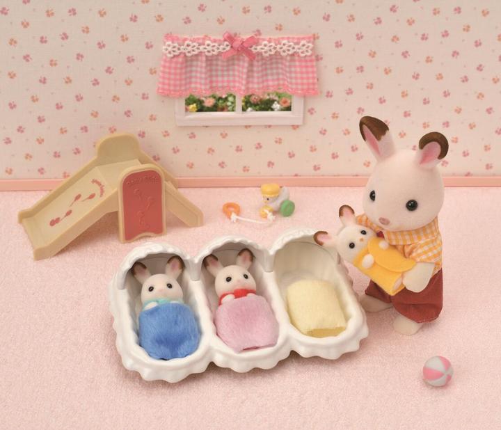 Actual product image Sylvanian Families Triplets Care Set
