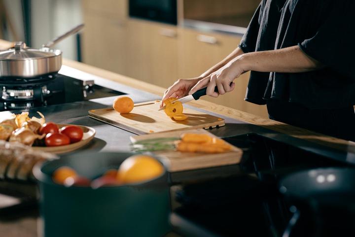 Actual product image Fiskars Vegetable knife set, 3-piece, Functional Form, stainless steel/plastic, black, 1057563 (8 cm)