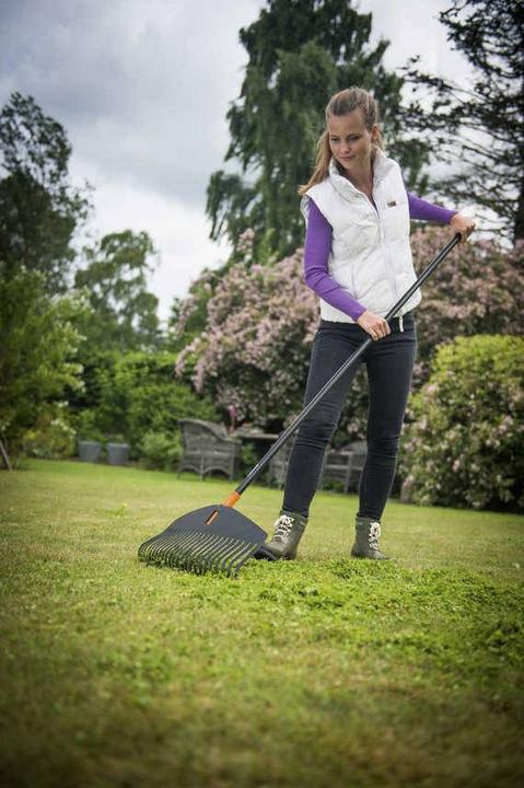Produktbild Fiskars 1003465 Rechen Blattschaufelharke