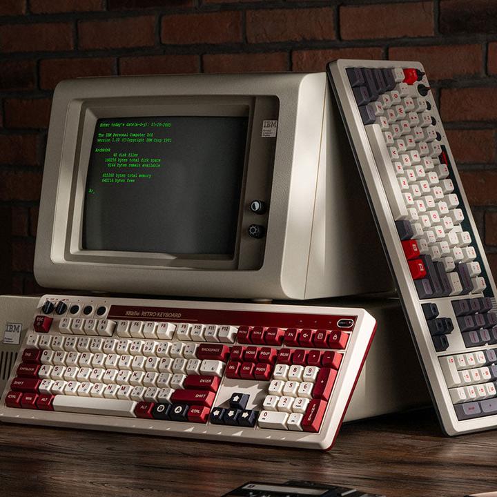 Produktbild 8bitdo 108 Mechanical Keyboard Fami Ed. (US, Kabelgebunden, Kabellos)