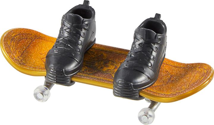 Actual product image Hot Wheels Skate Golden Fingerboard + Shoe