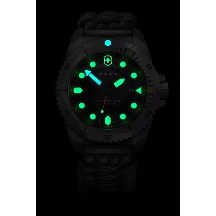 Immagine prodotto Victorinox Dive Pro Quartz (Orologio sub, 43 mm)