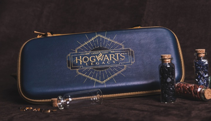 Immagine prodotto Trade Invaders Harry Potter - Valigetta XL - Hogwarts, Boccino d'oro (Switch, Switch Lite, Switch OLED)
