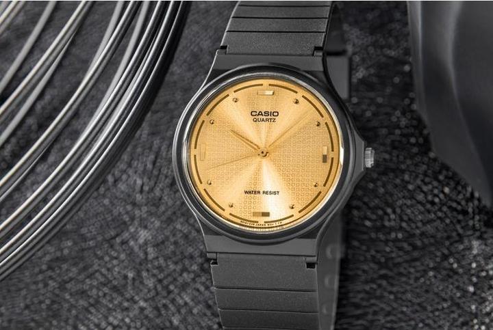 Produktbild Casio MQ-76-9ALDF Damenuhr + BOX (Analoguhr, 38.80 mm)