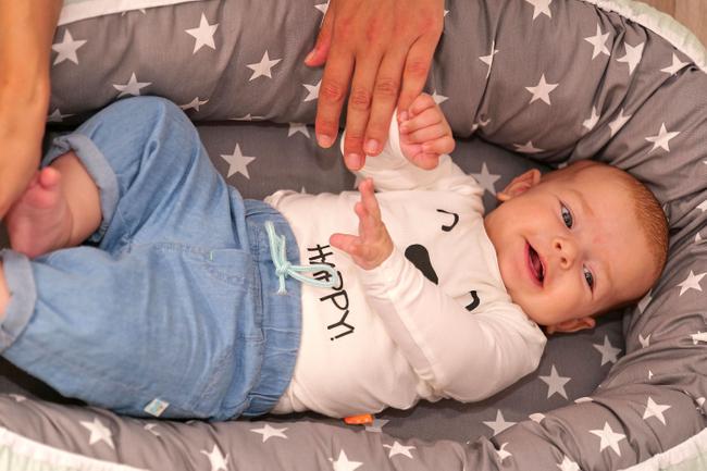 Produktbild Ullenboom Liegehilfe Sterne grau