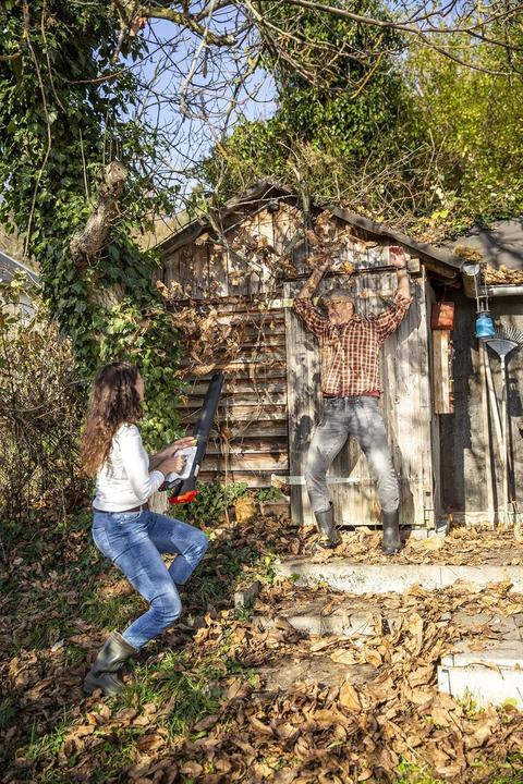 Actual product image Ikra Battery-powered leaf blower 20V 2Ah Mogatec ICB 20 (Rechargeable battery operated, Leaf blower)