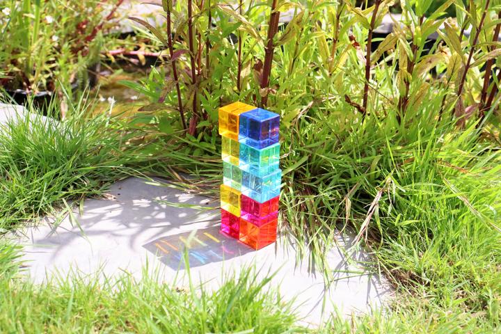 Produktbild TickiT 10 Farbige und Transparente Acryl-Würfel