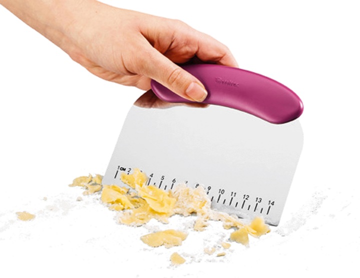 Actual product image Metaltex Dough spatula