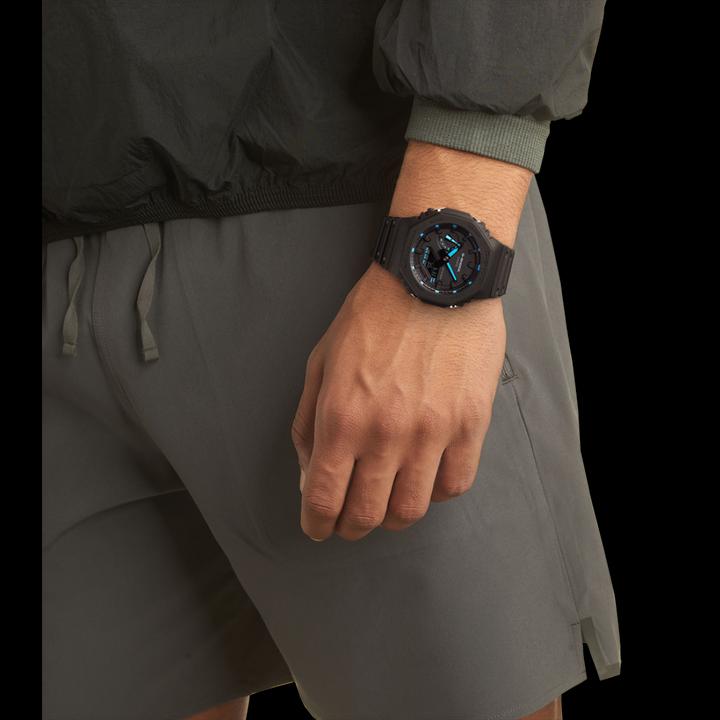 Produktbild G-Shock GA-2100-1A2ER (Chronograph, 45 mm)
