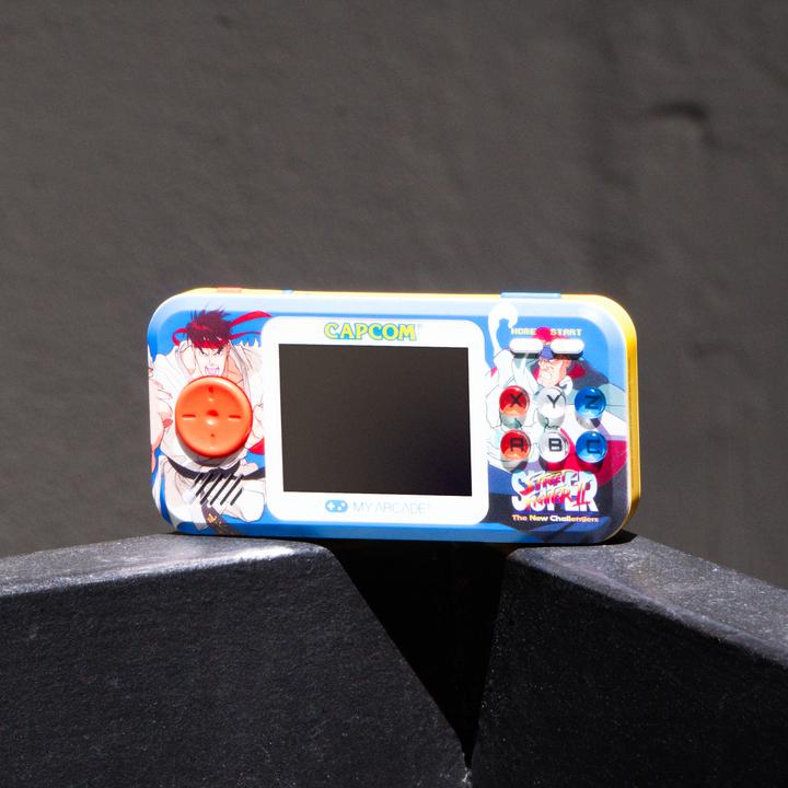 Actual product image Sombo Retro Pocket Player Street Fighter II