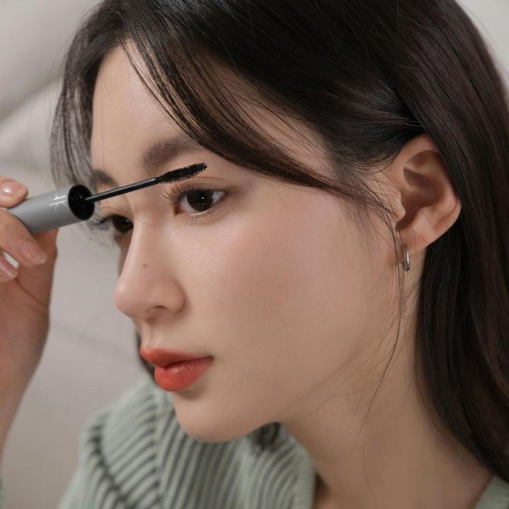 Produktbild Rom&Nd HAN ALL FIX MASCARA 03 Lange Hasel (Long Hazel)