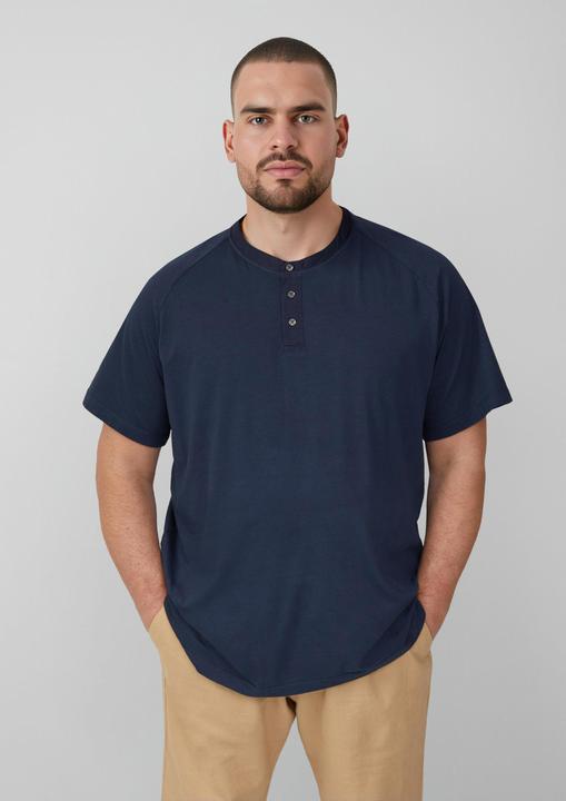 Produktbild S.Oliver T-Shirt Henley-T-Shirt mit Raglanärmeln und Garment Dye (6XL)