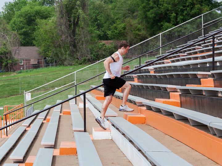 Actual product image Griffin Sleep and sports band black