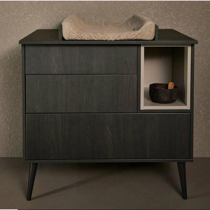 Actual product image Quax Cocoon Eboni Changing Table