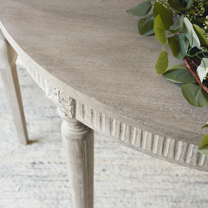 Produktbild Loberon Tisch Cienegas antikgraubraun (Ø 115 cm)