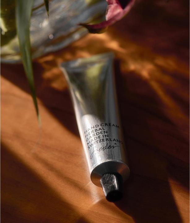 Actual product image Soeder* Hand Cream 30 ml - Herbal Garden (30 ml)