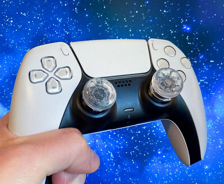 Produktbild KontrolFreek Crystal Galaxy Edition (PS5, PS4)
