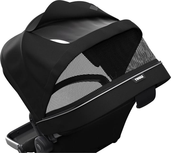 Actual product image Thule Sleek Infant Bundle