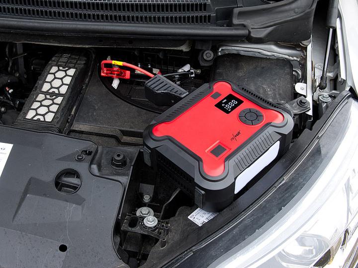 Image du produit Revolt Banque de puissance 4en1 d'aide au démarrage (1200 A, 16000 mAh)