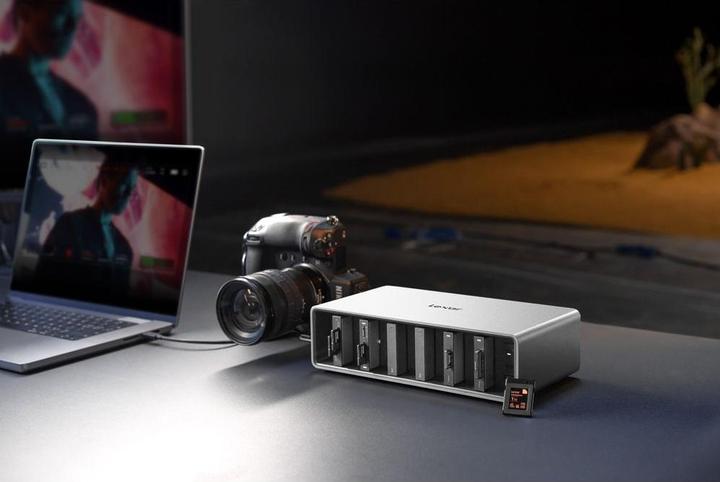 Immagine prodotto Lexar Professional Workflow (Thunderbolt, 6 porte)