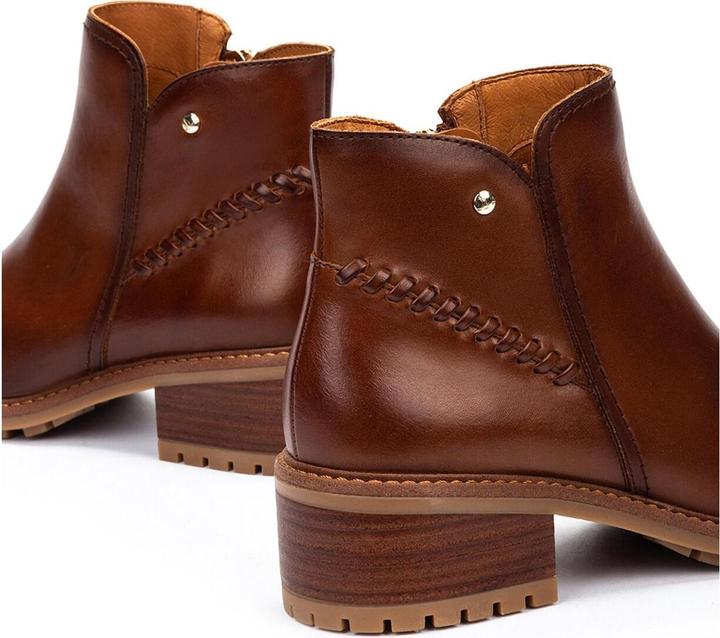 Actual product image Pikolinos Medina (37)