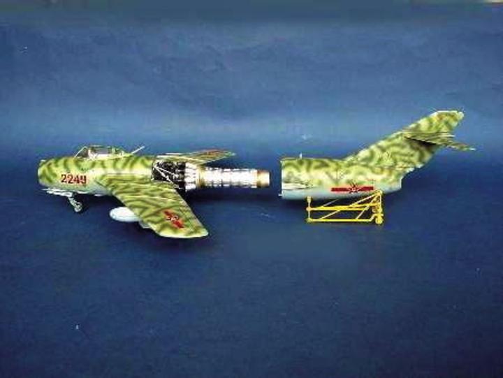 Image du produit Trumpeter MiG-15 à Fighter