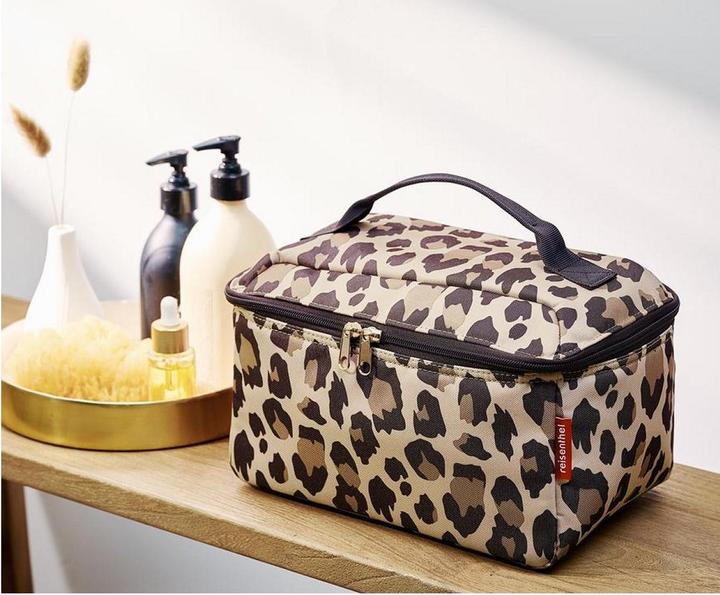 Actual product image reisenthel Beautycase (4 l)