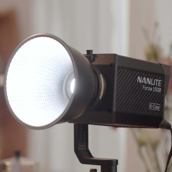 Actual product image Nanlite Forza 150B (Surface luminaire)