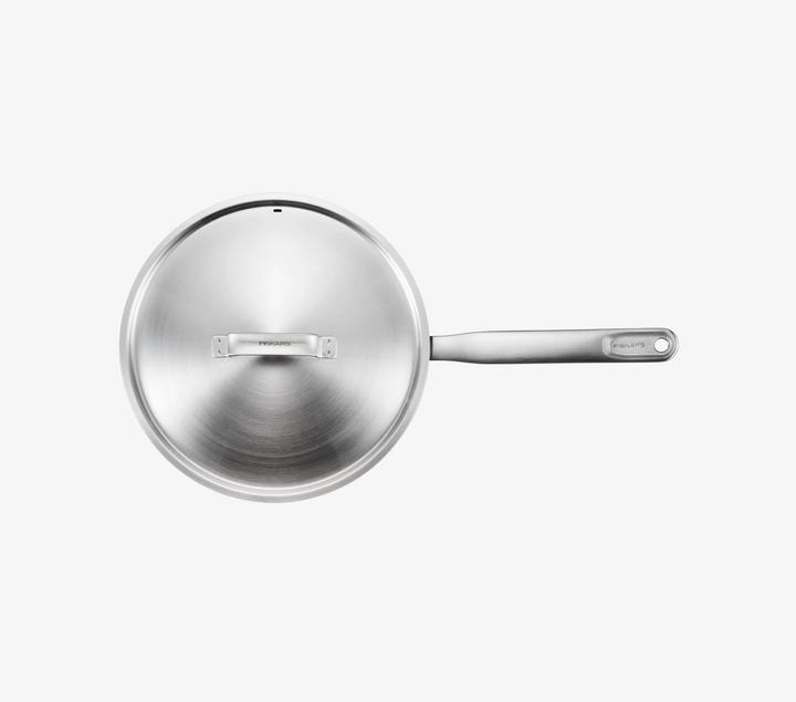 Actual product image Fiskars All Steel Sauté Pan with lid,2 (Frying pan, Stainless steel, 26 x 50.50 cm)