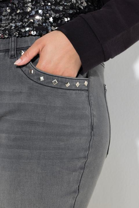 Immagine prodotto Ulla Popken Jeans modello Sarah con rivetti decorativi, taglio della gamba aderente e cintura comoda (54)