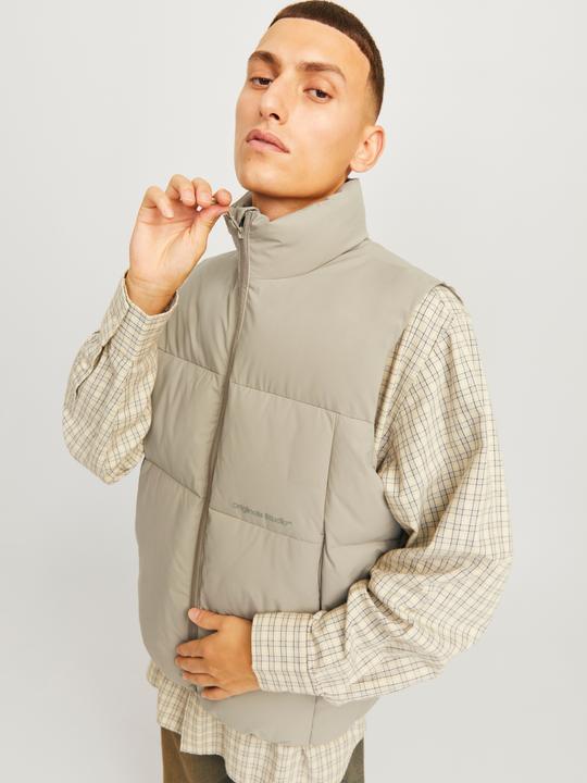 Actual product image Jack & Jones Jorvesterbro Bodywarmer Aw24 Sn (M)