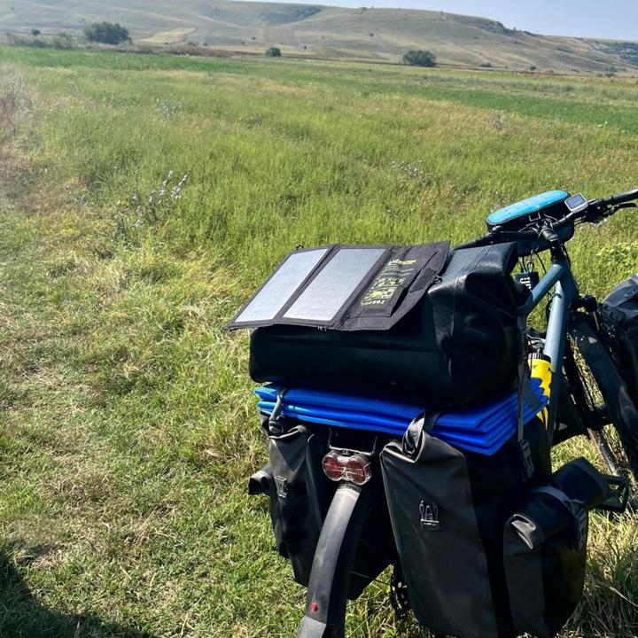 Actual product image Outdoor Spirit Solar charger Basic (10 W, 0.34 kg)