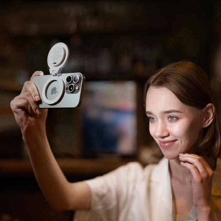 Actual product image Pgytech MagGlow Phone Fill Lightï¼(Misty Gray)