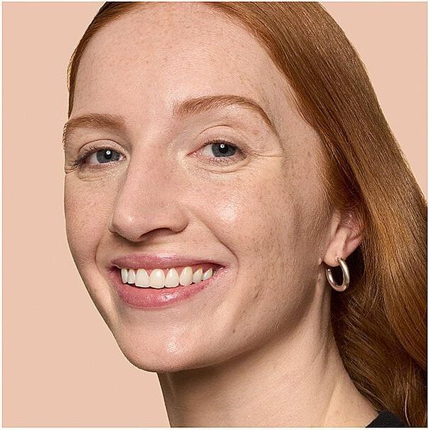 Image du produit Bobbi Brown Fond de teint longue tenue SPF 15 Warm Ivory (Ivoire chaud)