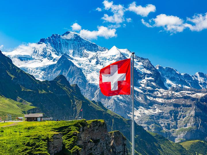 Produktbild Smartbox Paragliding Nervenkitzel: 1 adrenalingeladener Flug über das Barrhorn mit Video-Souvenir (2 Pers.)
