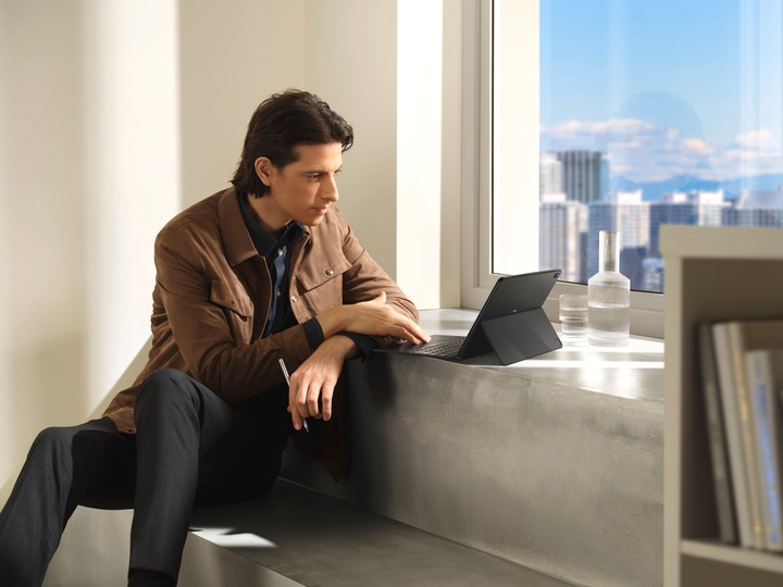 Produktbild Huawei MateBook E (12.50", 128 GB, Black, Grey)