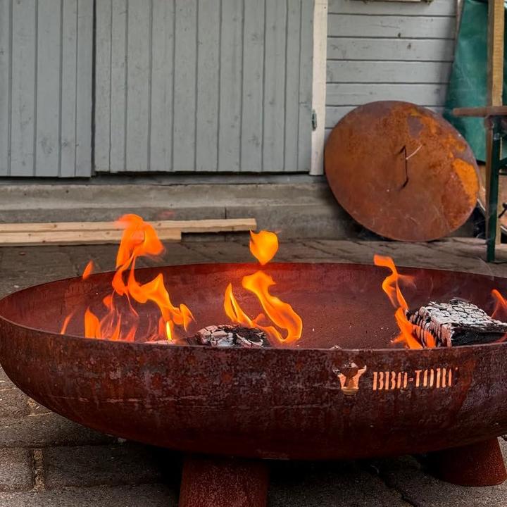 Produktbild BBQ-Toro Feuerschale mit Deckel und Griffen