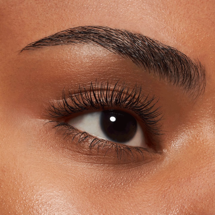 Actual product image essence Lash Princess (Black)