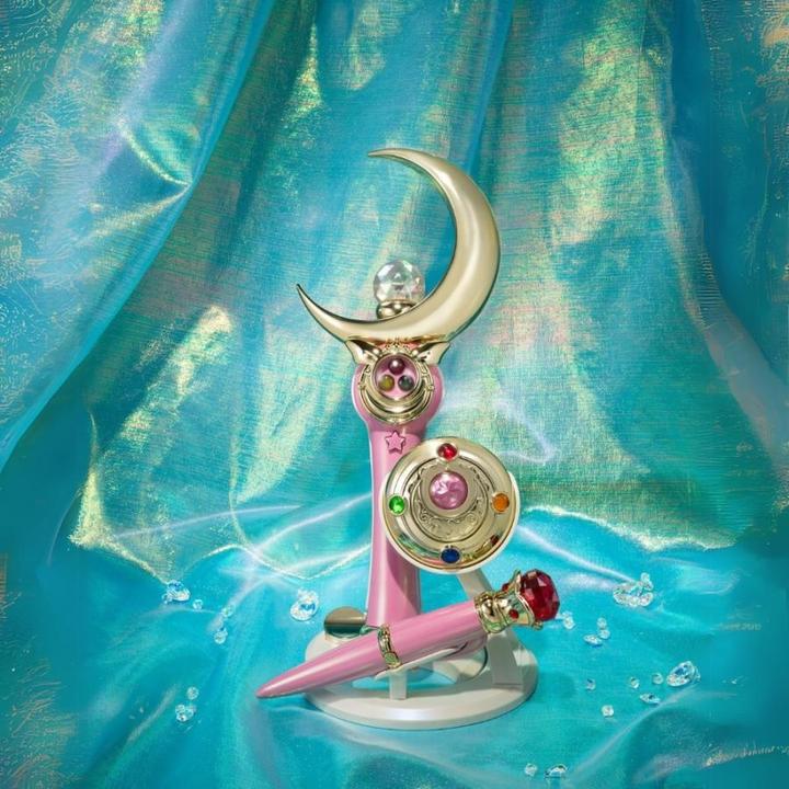 Actual product image Bandai Namco Sailor Moon Proplica Replik Verwandlungsbrosche & Verwandlungsfüller Set Brilliant Color Edition