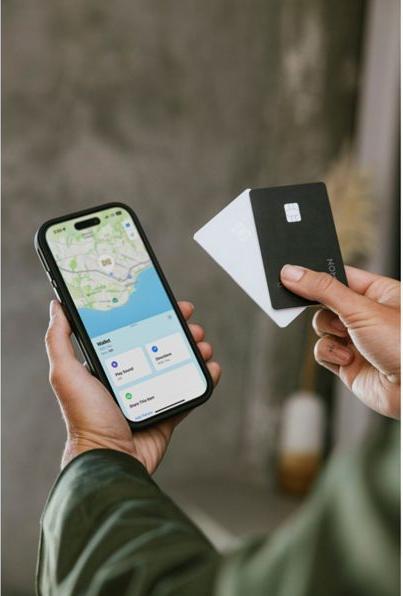 Actual product image Nomad Tracking Card Pro - Find My Black (iOS, iPadOS)